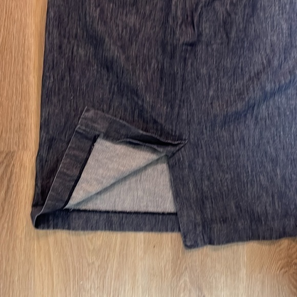 Talbots Classic Denim Chambray Zip Back Pencil Skirt size 10 - Picture 4 of 5
